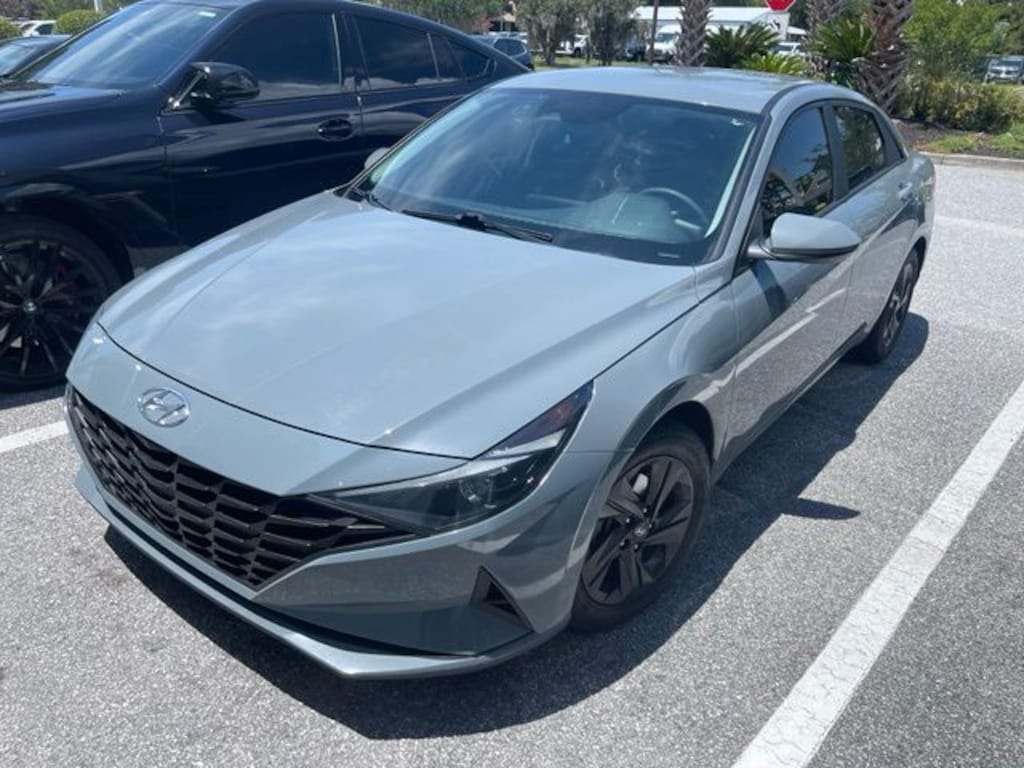 Used 2022 Hyundai Elantra SEL Sedan