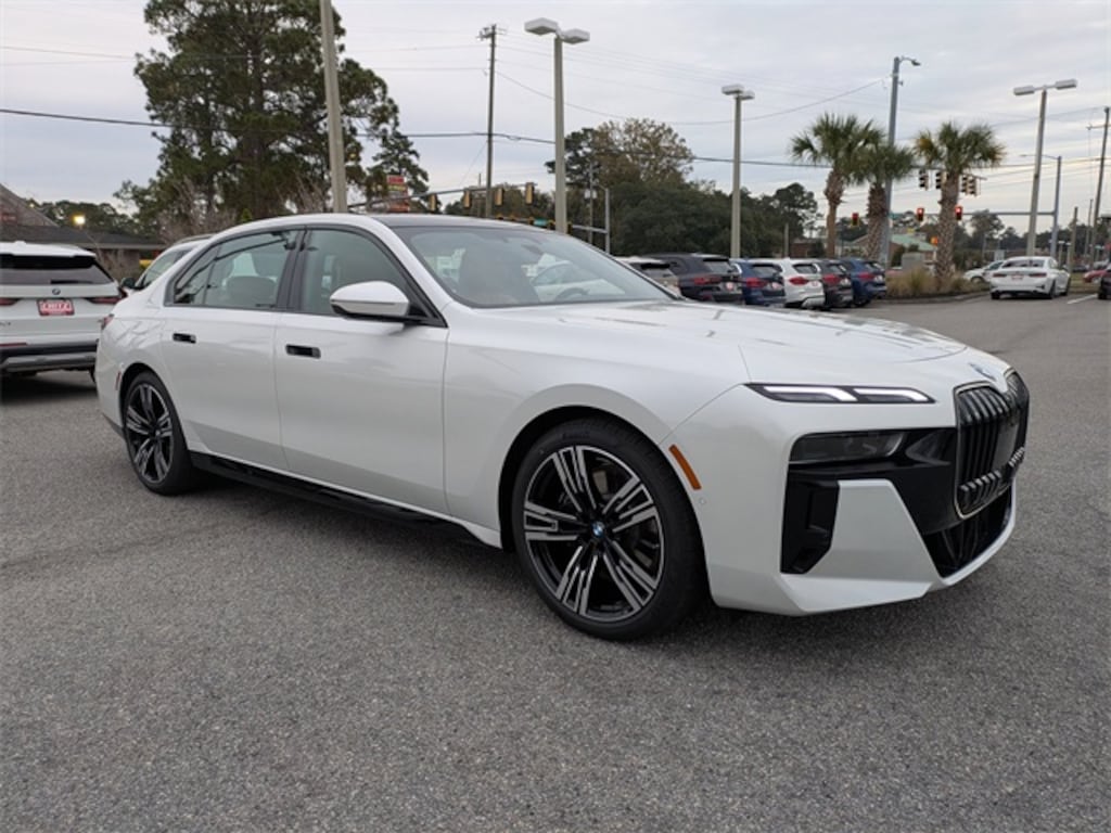 New 2026 BMW 740i Sedan