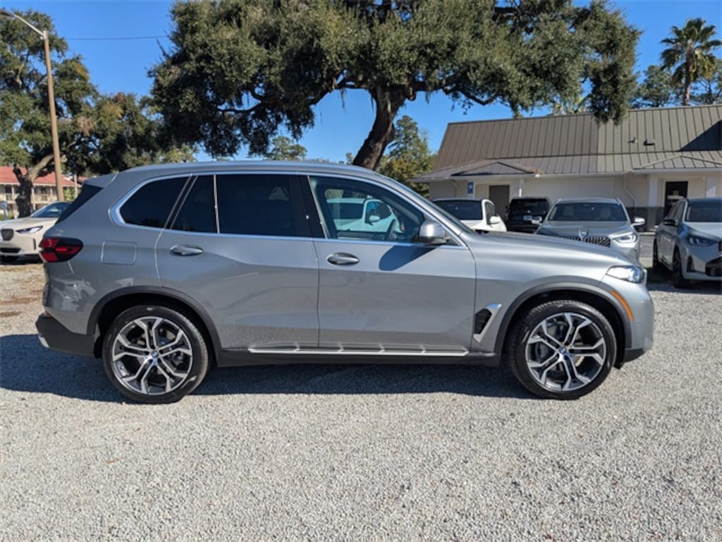 New 2026 BMW X5 xDrive40i SUV