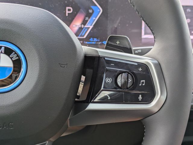 2027 BMW 5 Series 550e - Photo 26