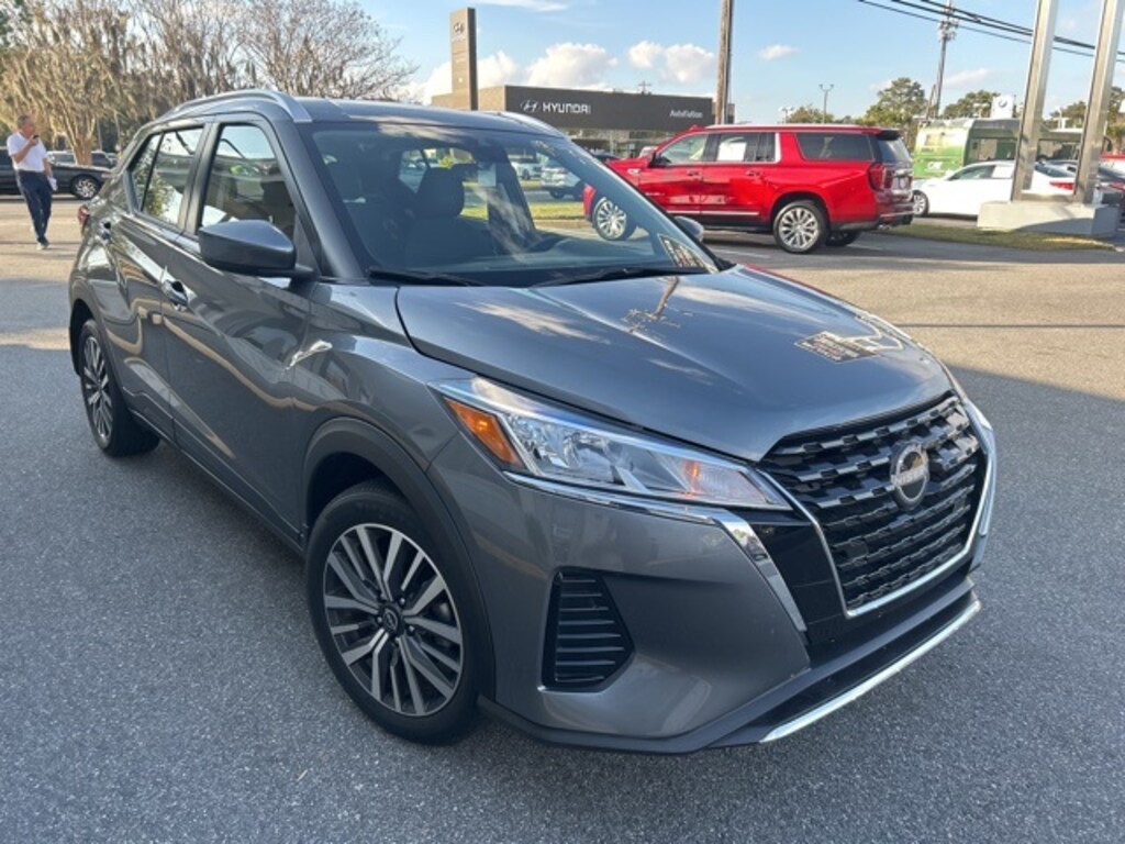 Used 2022 Nissan Kicks SV SUV