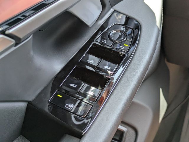 2027 BMW 5 Series 530i - Photo 26