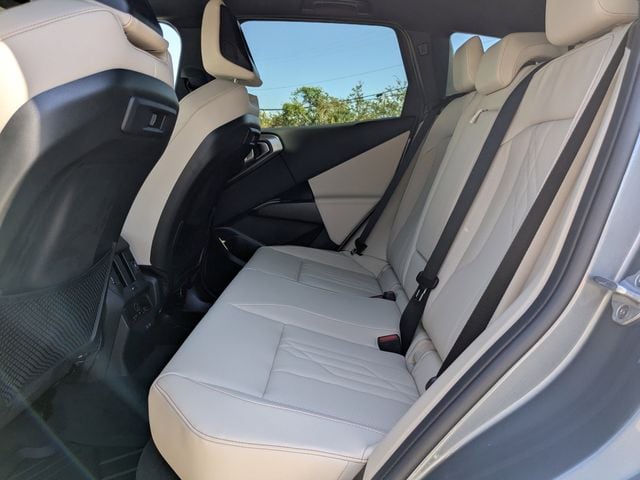 2026 BMW X3 30 - Photo 15
