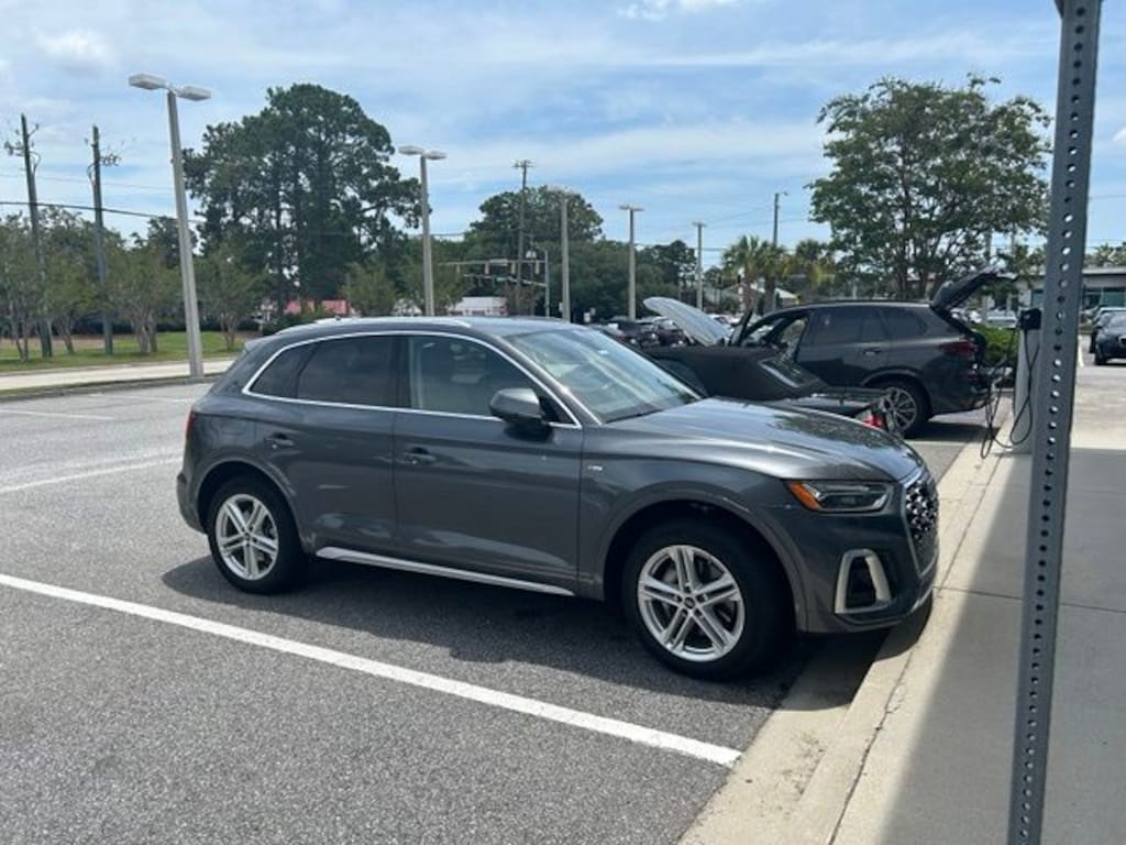Used 2022 Audi Q5 e 55 S line Premium SUV