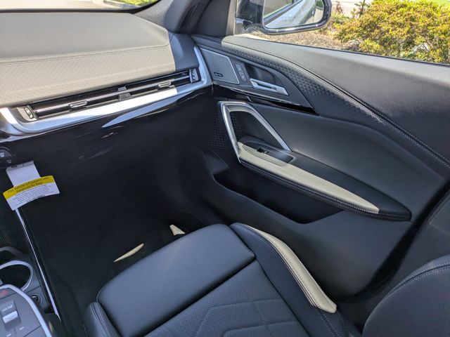 2026 BMW X2 28i - Photo 18