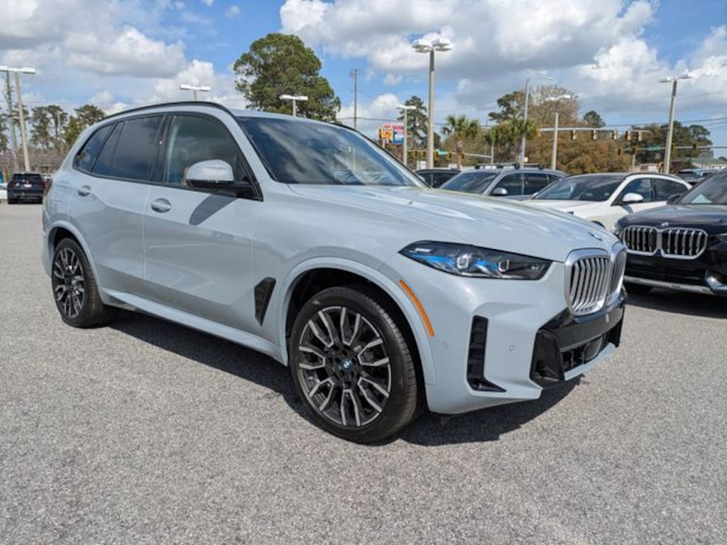 New 2026 BMW X5 sDrive40i SUV