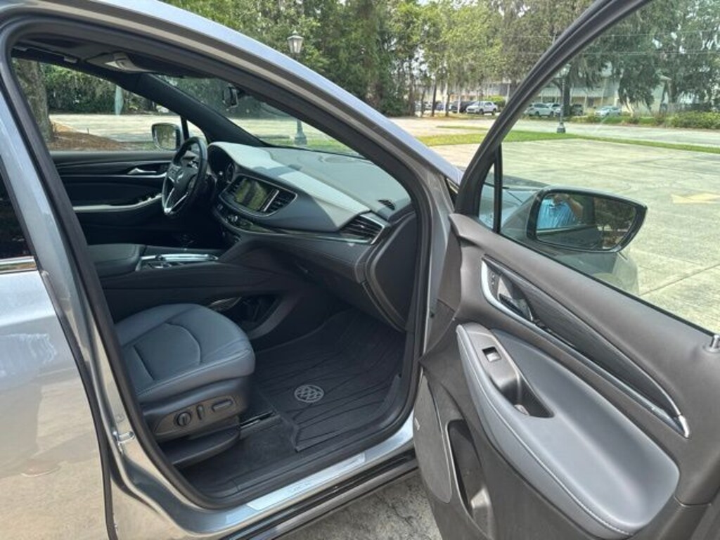 Used 2023 Buick Enclave Essence SUV
