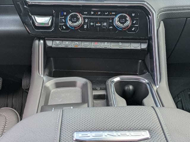 2026 GMC Sierra 2500HD Denali - Photo 22