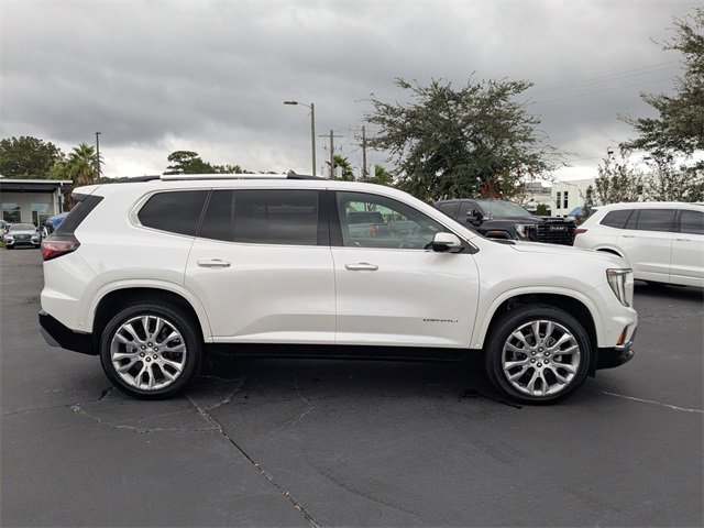 2025 Gmc Acadia Denali photo 2