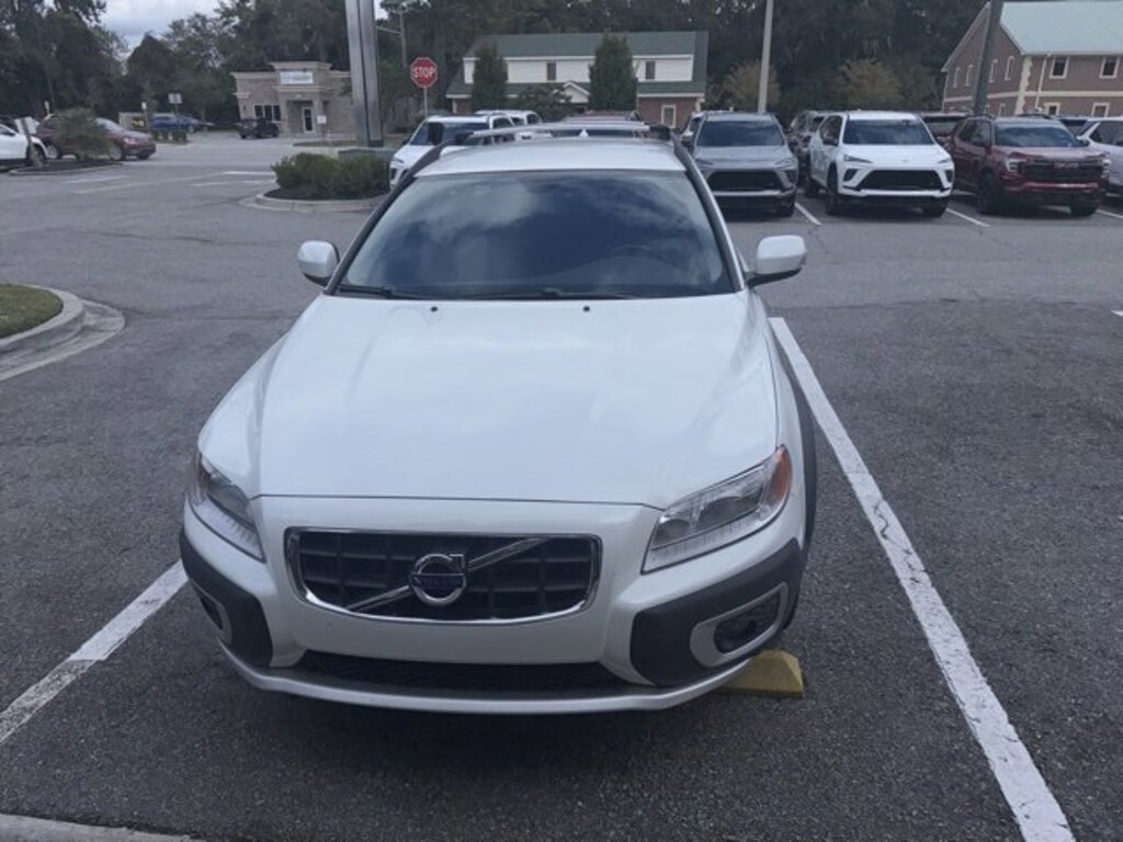 Used 2011 Volvo XC70 3.2L Wagon