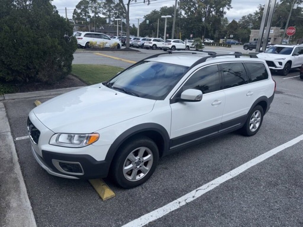 Used 2011 Volvo XC70 3.2L Wagon
