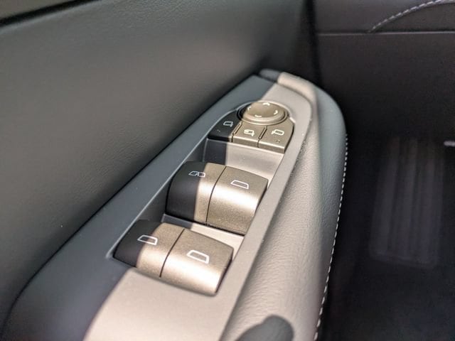 2026 Buick Enclave Preferred - Photo 27