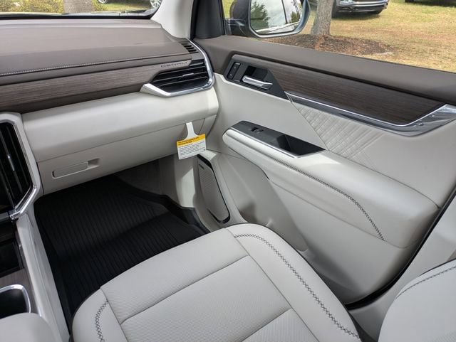 2026 GMC Acadia Denali - Photo 16