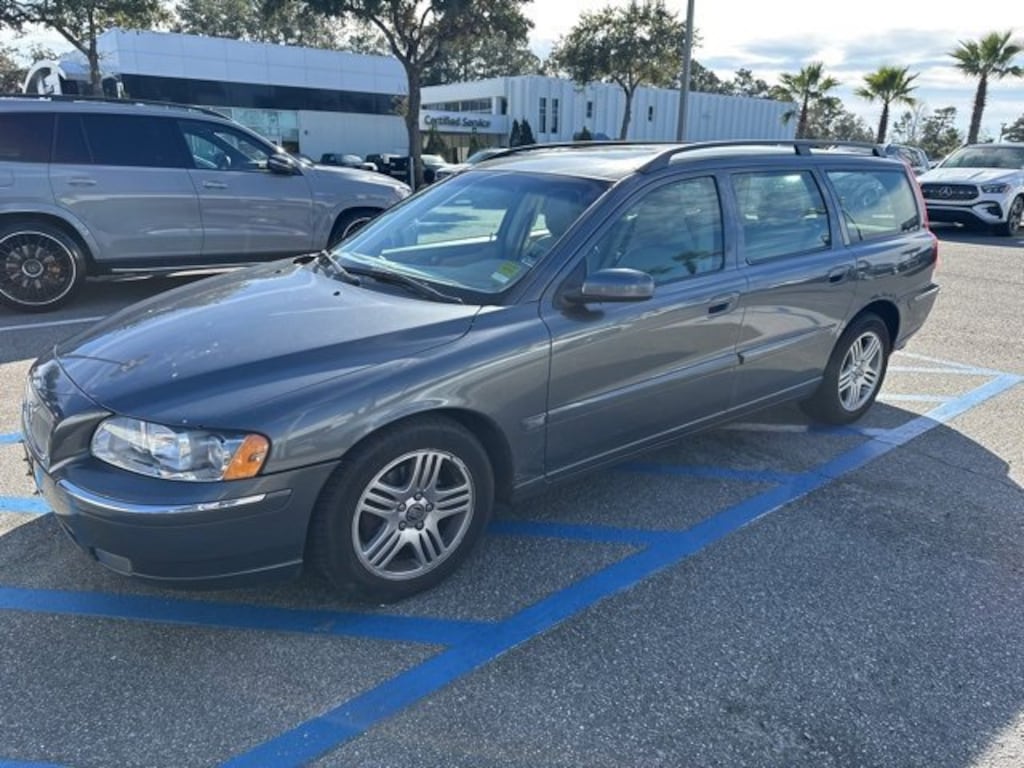 Used 2006 Volvo V70 2.5L Turbo Wagon
