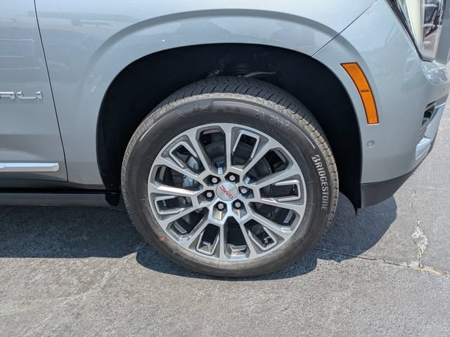 2026 GMC Yukon XL Denali - Photo 12