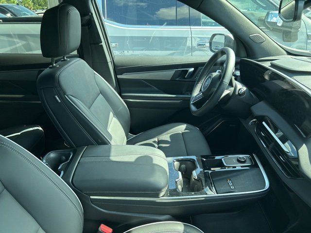 2025 Buick Enclave Preferred photo 2