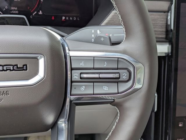 2026 GMC Acadia Denali - Photo 27