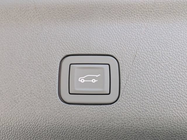 2026 GMC Yukon XL Denali Ultimate - Photo 15