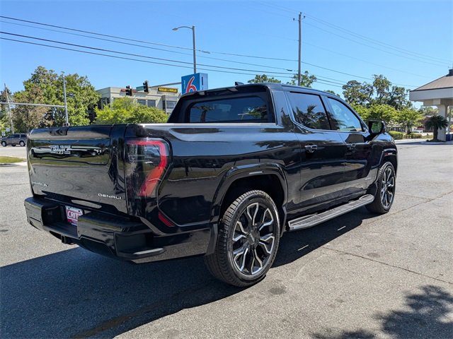 2025 Gmc Sierra EV Denali photo 4