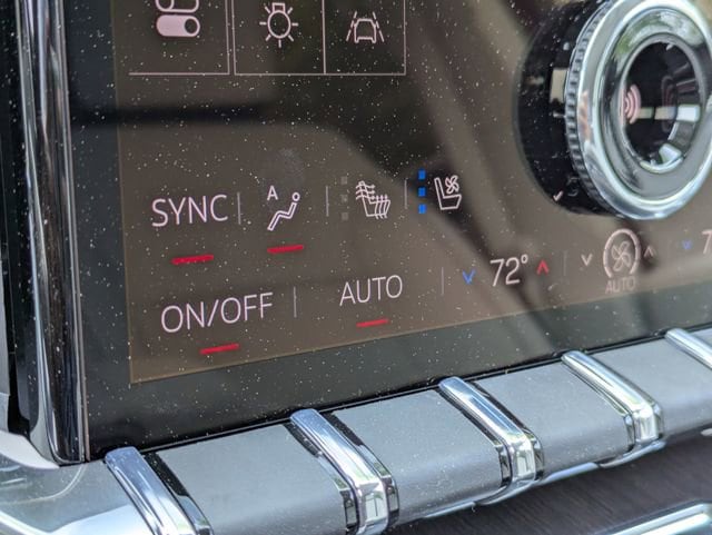 2026 GMC Acadia Denali - Photo 24