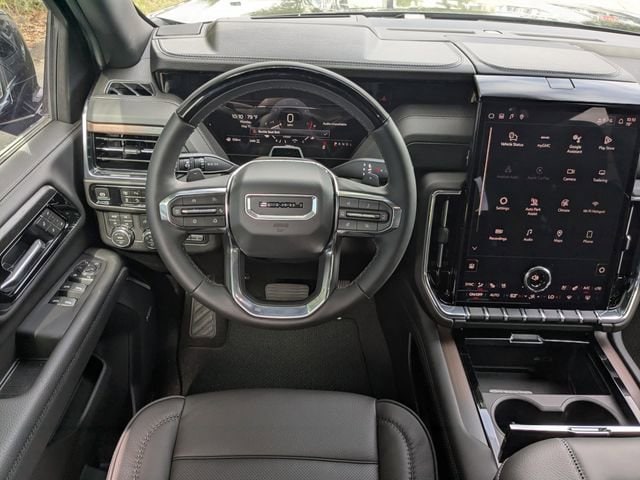 2026 GMC Yukon Denali - Photo 18