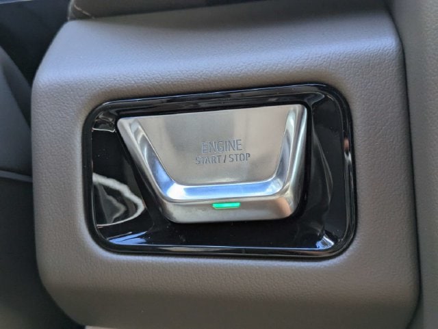 2026 GMC Yukon Denali - Photo 31