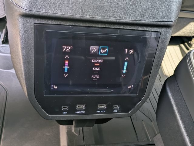 2026 GMC Yukon XL Denali Ultimate - Photo 18