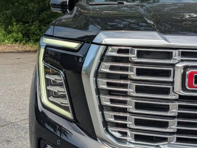 2026 GMC Yukon Denali - Photo 10
