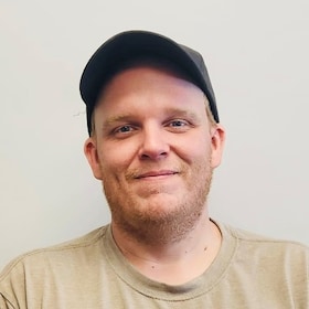 Staff member Christopher Stubbs from ID_87427d