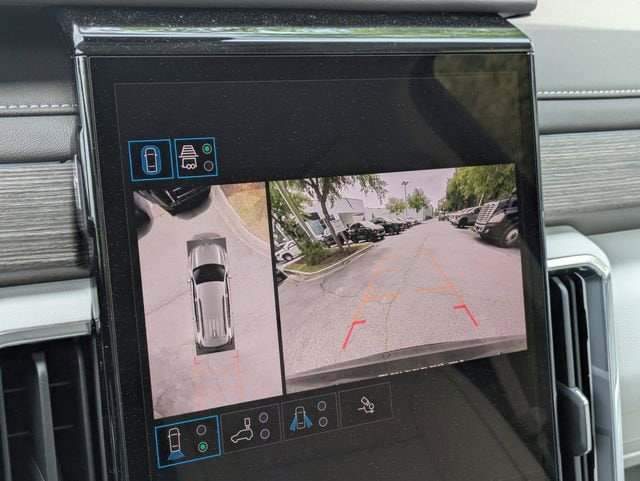 2026 GMC Acadia Denali - Photo 21