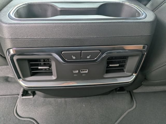 2026 GMC Sierra 1500 SLT - Photo 17