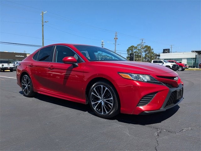 Used 2019 Toyota Camry SE with VIN 4T1B11HK6KU259729 for sale in Savannah, GA