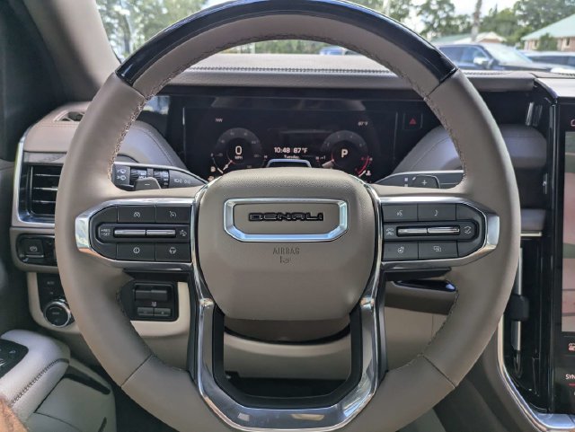 2026 GMC Yukon Denali - Photo 29