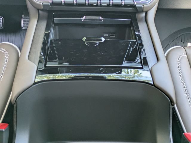 2026 GMC Yukon XL Denali Ultimate - Photo 24