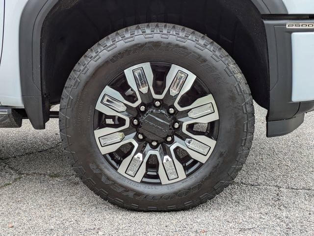 2026 GMC Sierra 2500HD Denali - Photo 11