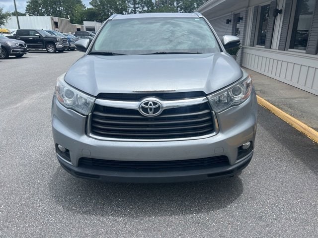 Used 2016 Toyota Highlander XLE with VIN 5TDKKRFH6GS142574 for sale in Savannah, GA