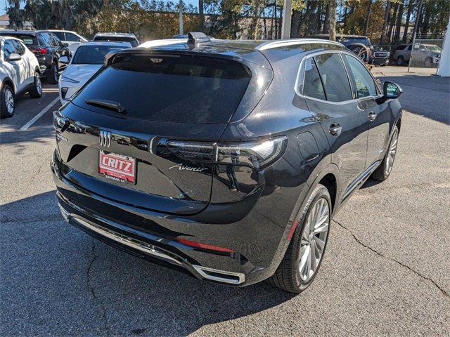 2025 Buick Envision Avenir photo 2