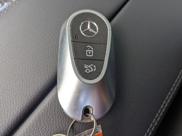 2026 Mercedes-Benz E-Class E350 - Photo 31