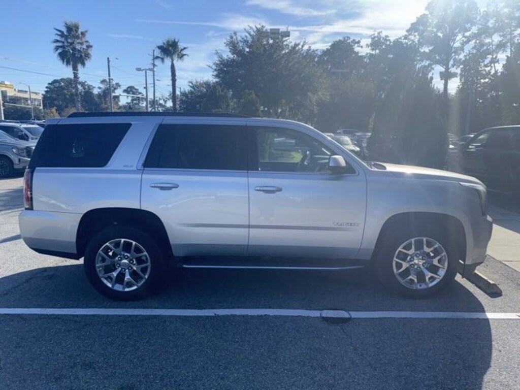 Used 2017 GMC Yukon SLT SUV