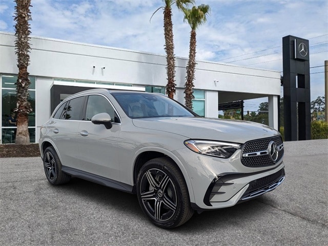 2026 Mercedes-Benz GLC Base's photo