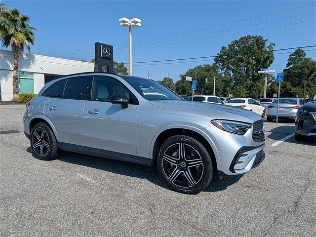 2026 Mercedes Benz GLC 350e 4MATIC photo 2