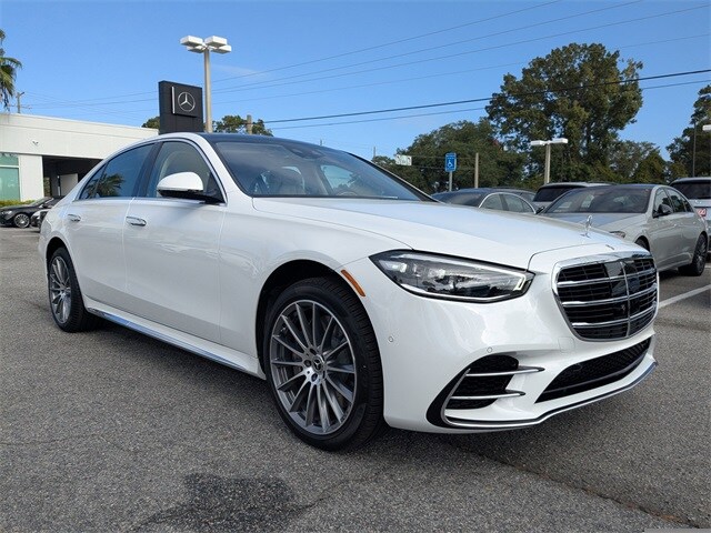 2026 Mercedes Benz S 580 4MATIC photo 2
