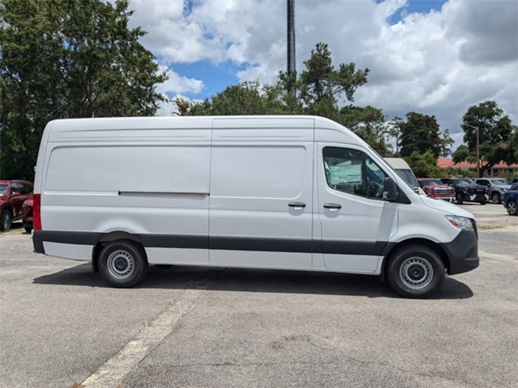 New 2025 Mercedes-Benz Sprinter 2500 High Roof 4-Cyl Diesel Van Cargo Van