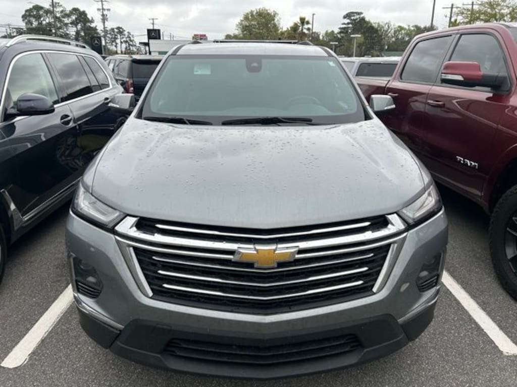 Used 2023 Chevrolet Traverse LT Leather SUV