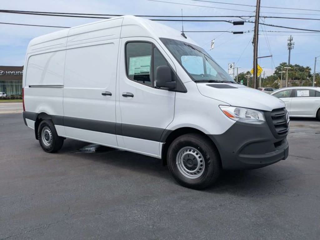 New 2026 Mercedes-Benz Sprinter 2500 Standard Roof 4-Cyl Diesel Van Cargo Van