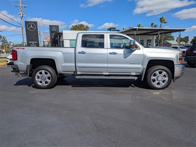 2018 Chevrolet Silverado 2500HD LTZ photo 3