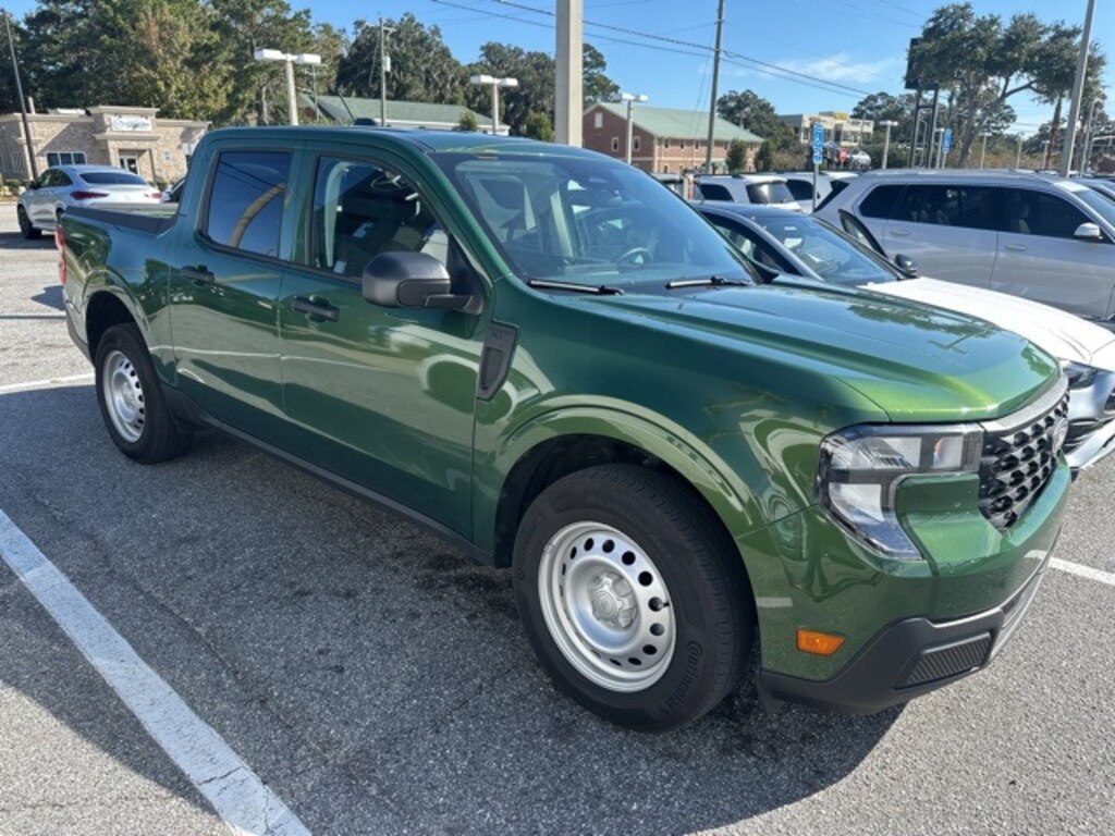 Used 2025 Ford Maverick XL Truck SuperCrew