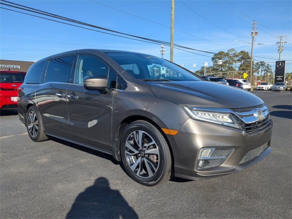 Used 2018 Honda Odyssey Elite Van