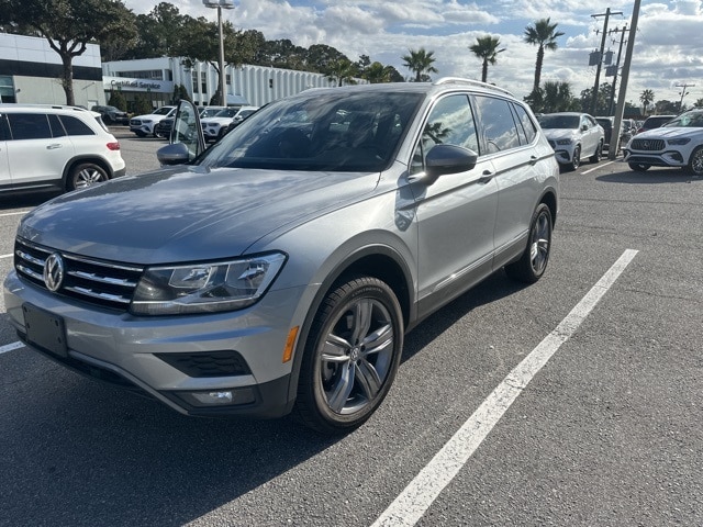 2020 Volkswagen Tiguan SEL's photo