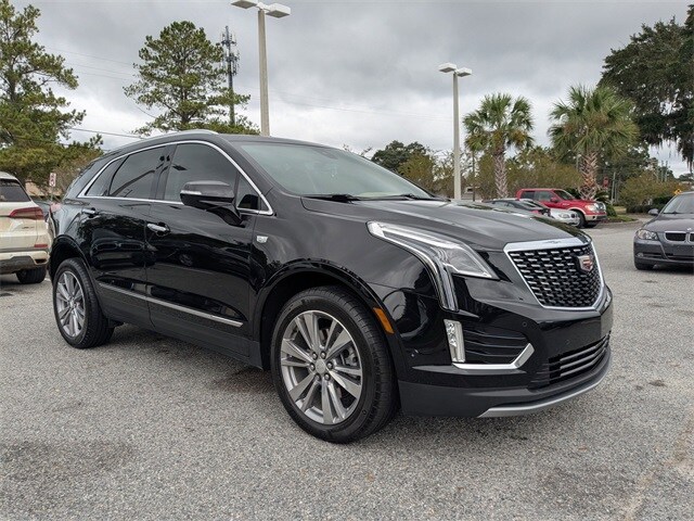 2023 Cadillac XT5 Platinum Premium Luxury photo 2